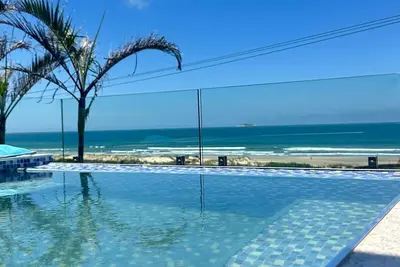 Image de House in Laguna - Jacuzzi and Fireplace near the sea - with complete leisure area!