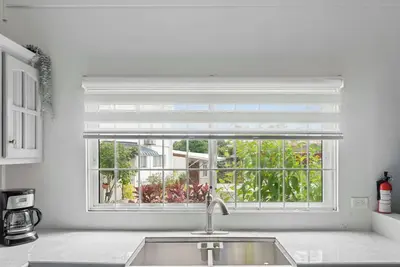 Image de Modern retreat close to Trinidad's best sites.
