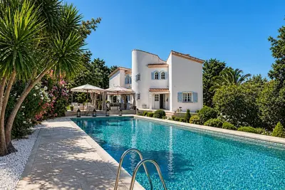 Super Cannes villa D Aurus