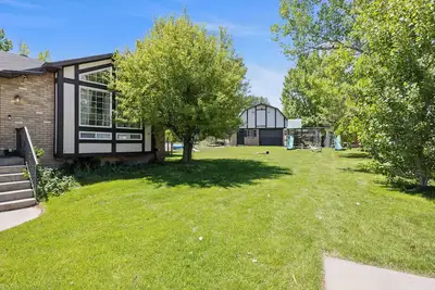 Image de Executive Luxury Manor of 10k sf Estate - Sleeps 20 Vrbo
