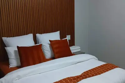 Image de Maison de vacances luxueuse de 5 chambres à Westonaria