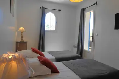Image de Suite familiale 4 personnes climatisée-terrasse panoramique  au cœur du Luberon