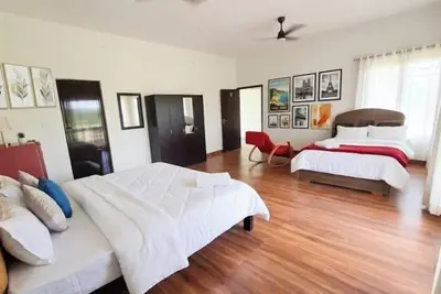 Image de 4-bedroom house in delightful Coimbatore with cool Ac and space