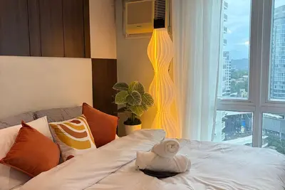 Image de Cozy 1-bedroom studio in serene Davao City with Workspace & High-Floor Views