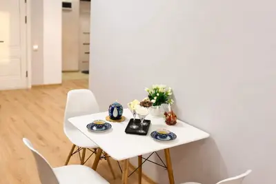 Image de Modern Oasis: Apartment Near Old City