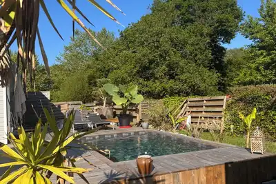Image de Maison proche forêt et océan