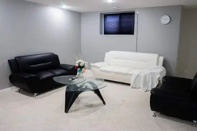 Image de A comfortable 2-bedroom basement suite in Brandon. Quiet and great value.
