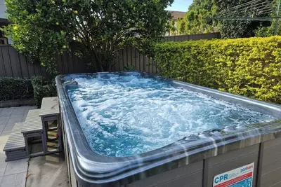 Image de Botany Wellness Oasis:  Family Ready Home With Swim Spa & Sauna