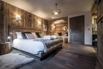Image de Chalet classé \"Montagne d'exception\" au coeur du domaine skiable des 3 Vallées