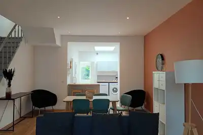 Image de proche de Lille, Maison 5 Chambres avec Jardin