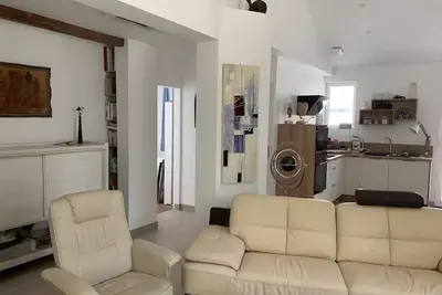 Maison grand confort à barbâtre!