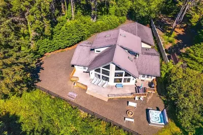 Image de 4br Moclips Beach House | Hot Tub | Fire Pit