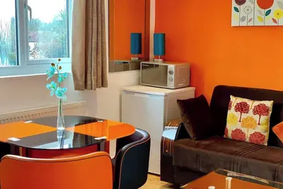 Loft Studio with Parking and Kitchenette