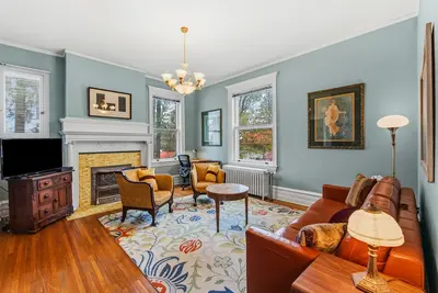 Image de Historic Finch Mansion Condo w/ Balcony