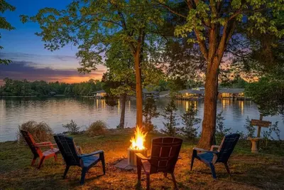 Image de What about Knob? Smith Mountain Lake