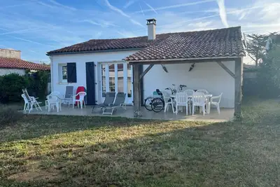 Image de Maison familiale au pied de la dune entre plage et marché🤩🚲⛱️