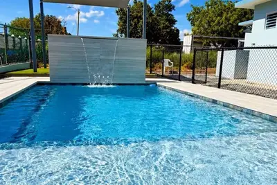 Image de Combate Beach Retreat for Large Groups 16+ with Pool + Generator at Entre Mareas