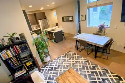 Image de Wonderful 2-bedroom townhome with Ac in vibrant Seattle