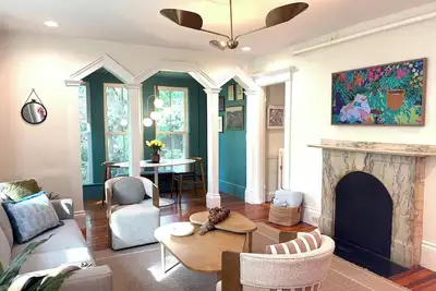 Image de Cozy Cambridge Cottage Retreat Near Harvard