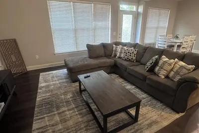 Image de Spacious charming 4br Crestview Home—Prime location