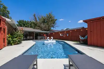 Image de 5br w/ Pool & Hot Tub • Walk to Lake Ray Hubbard