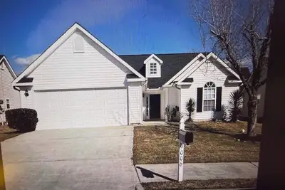 Image de 4-bedroom house in Fairburn close to the airport. Perfect for World Cup visits.