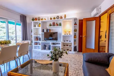 Image de Suitur Appartement avec piscine, sur la plage de Calafell
