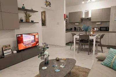 Image de Cozy 2bdr Apart In Bugibba Square, San-Paul-Il-Bahar, Malta