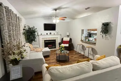 Image de Maison Fsu/Famu + 6 personnes + Centre-ville + Animaux acceptés