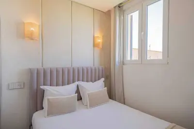 Image de Charmant appartement - 2 chambres/6 places - Saint-Tropez/Port