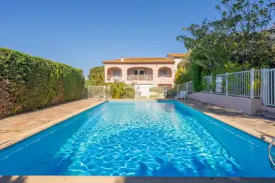 Image de Appartement 2 chambres dans une résidence avec piscine - Saint-Tropez