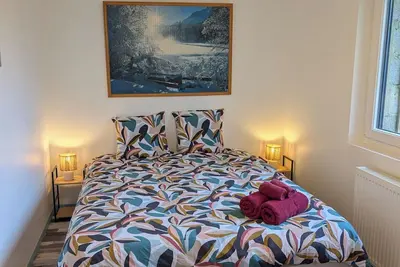 Image de L'hirondelle maison à la campagne