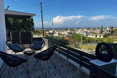 Image de Appartement « Village Suite 101 » avec piscine partagée et terrasses avec vue