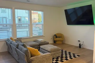 Image de Spacious 4- bedroom Charlotte abode