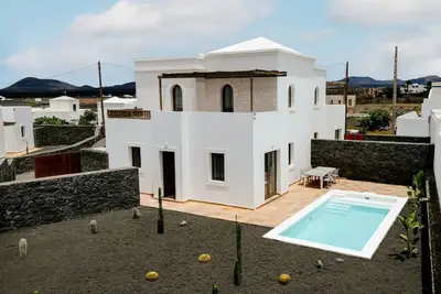 Image de Villa Yaiza : Private pool + Garden : 3br