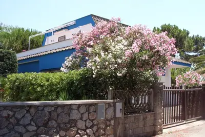 Image de Terracina ~ Apartment for 2 with roof terrace in villa by the sea ~ Porto Badino