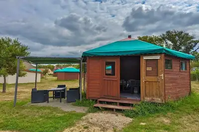 Image de Parc de la Brenne - Camper bungalow