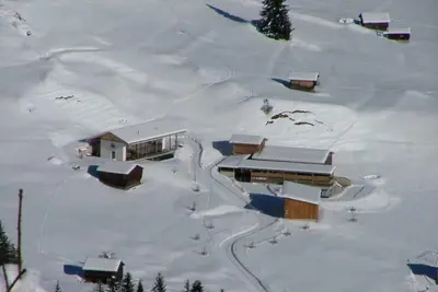 Image de Ferien auf dem Bauernhof, (Laax Murschetg). 3. 5 Zimmerwohnung by Interhome