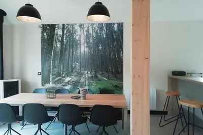 Image de Grand Gîte Les Hangars : terrasse sud, 4 chambres, sauna et balnéo - Lits faits et ménage inclus