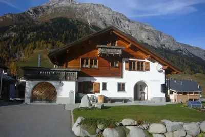 Image de Ferienwohnungen Teuriblick A&B, (Splügen). by Interhome