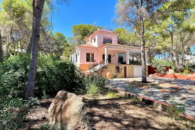 Image de Villa mit Privatpool in Moraira - Villa Menhir