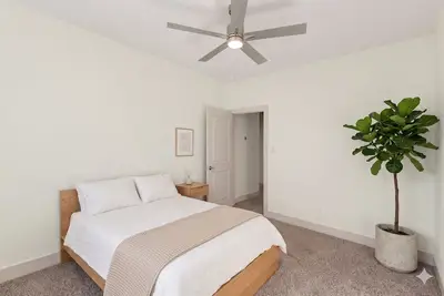 Image de Near Mansfield Stadium - Brand New Townhome Unit 2