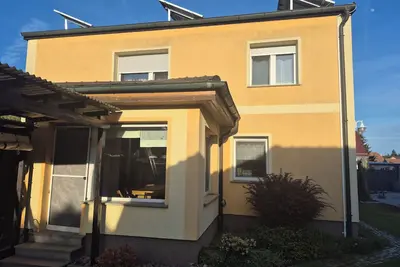 Image de Vacation home with 8 beds, garden, terrace, barbecue, pool in Krostitz near Leipzig