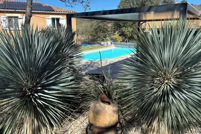Image de Villa avec piscine en Cévennes \n10 personnes\nborne recharge électrique