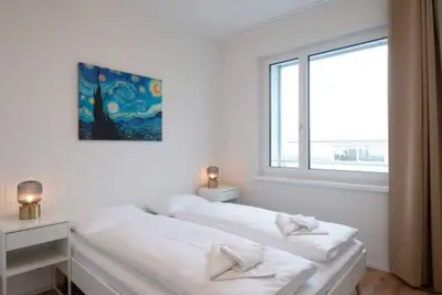 Zh Blue 3 - Letzigrund HITrental Apartment by Interhome