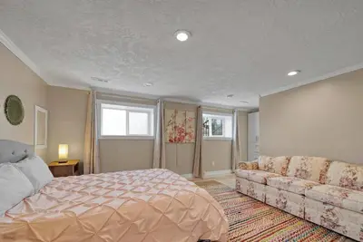 Large 2 bedroom suite with backyard