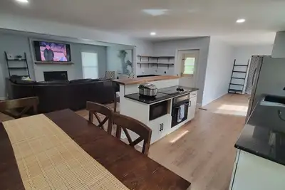 Image de Serene 4-bedroom house in vibrant Athens near Uga