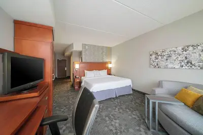 Image de King Sofa | Courtyard Salisbury | Near Ocean City, Indoor Pool, Hearty Breakfast