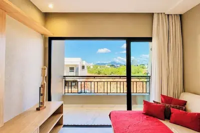 Image de 3-bedroom apartment with a suite, comfortable, quiet, and well located