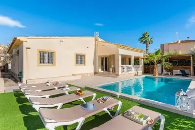 Image de Villa Mila 10 - PlusHolidays by Interhome